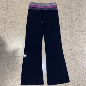 Reversible Lululemon Groove Yoga Flare Pants - excellent condition. Size 2
